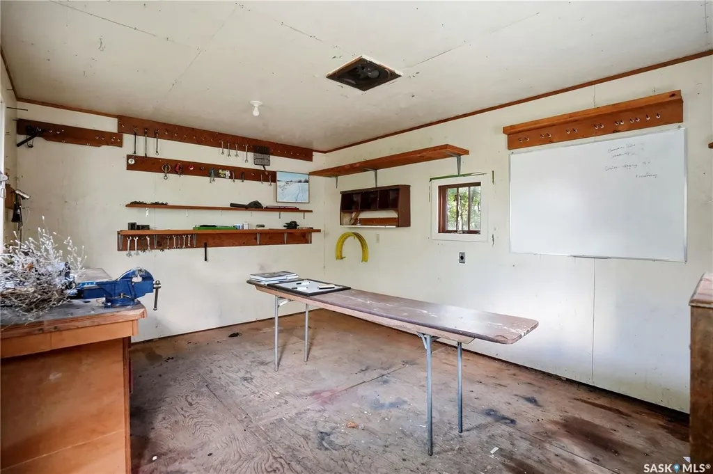 635 Gardiner Street Holdfast SK S0G 2H0