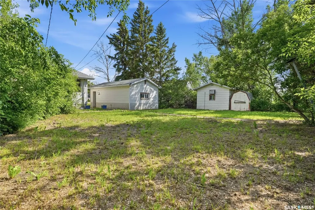 635 Gardiner Street Holdfast SK S0G 2H0