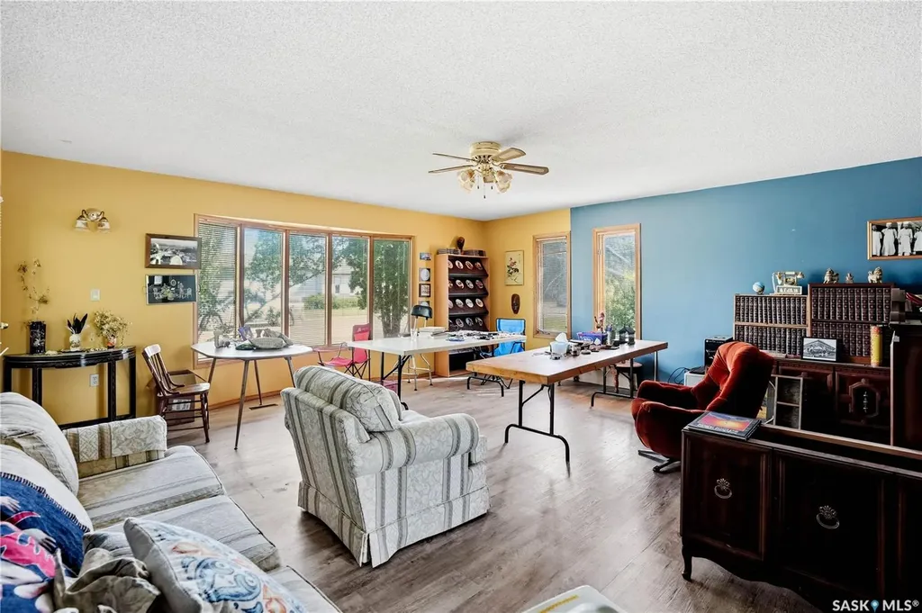 635 Gardiner Street Holdfast SK S0G 2H0