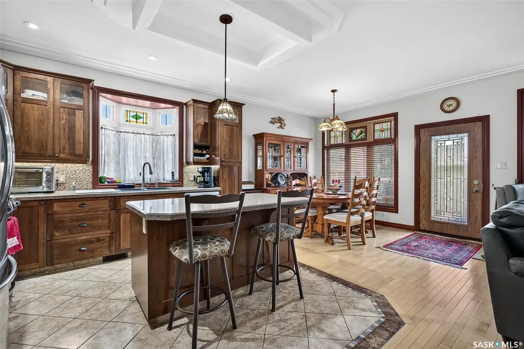155 Hochelaga Street E Moose Jaw SK S6H 0N8