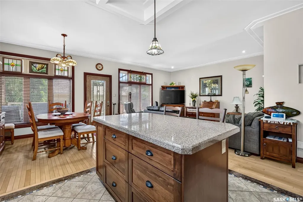 155 Hochelaga Street E Moose Jaw SK S6H 0N8