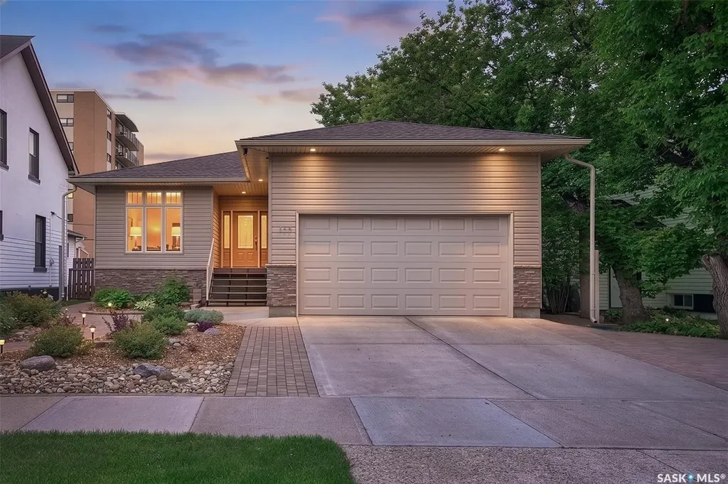 155 Hochelaga Street E Moose Jaw SK S6H 0N8
