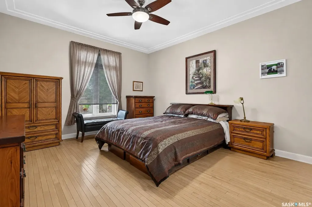 155 Hochelaga Street E Moose Jaw SK S6H 0N8