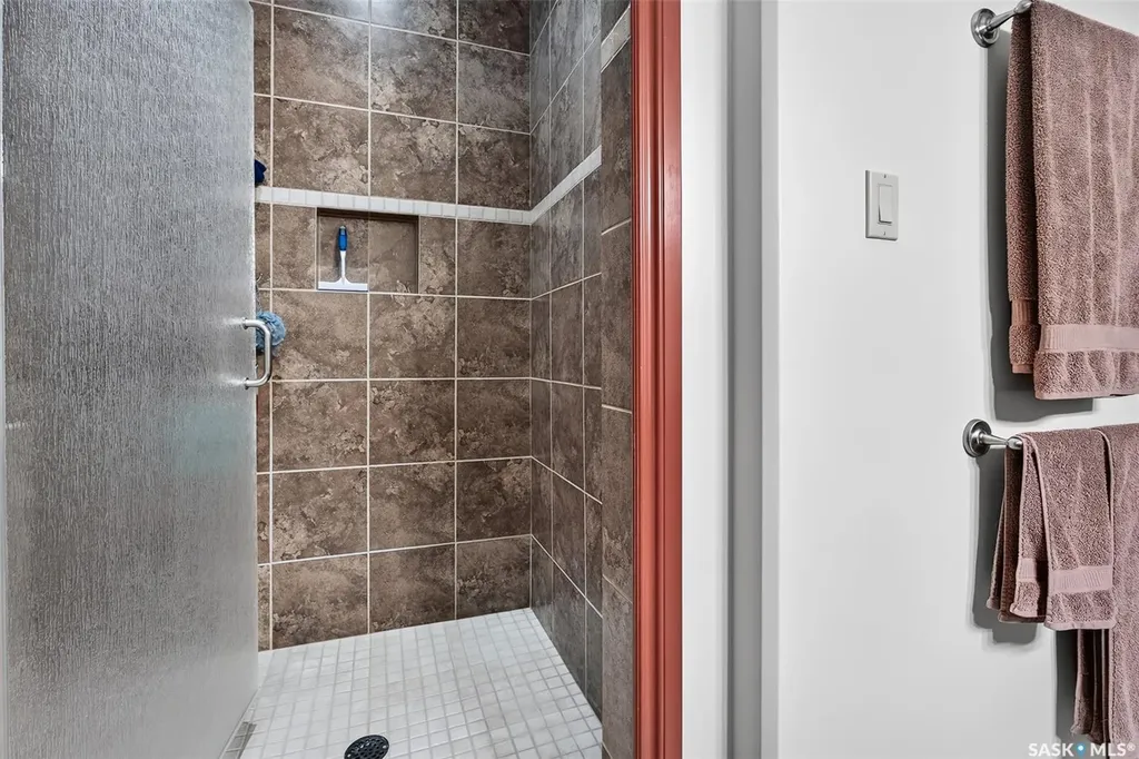 155 Hochelaga Street E Moose Jaw SK S6H 0N8