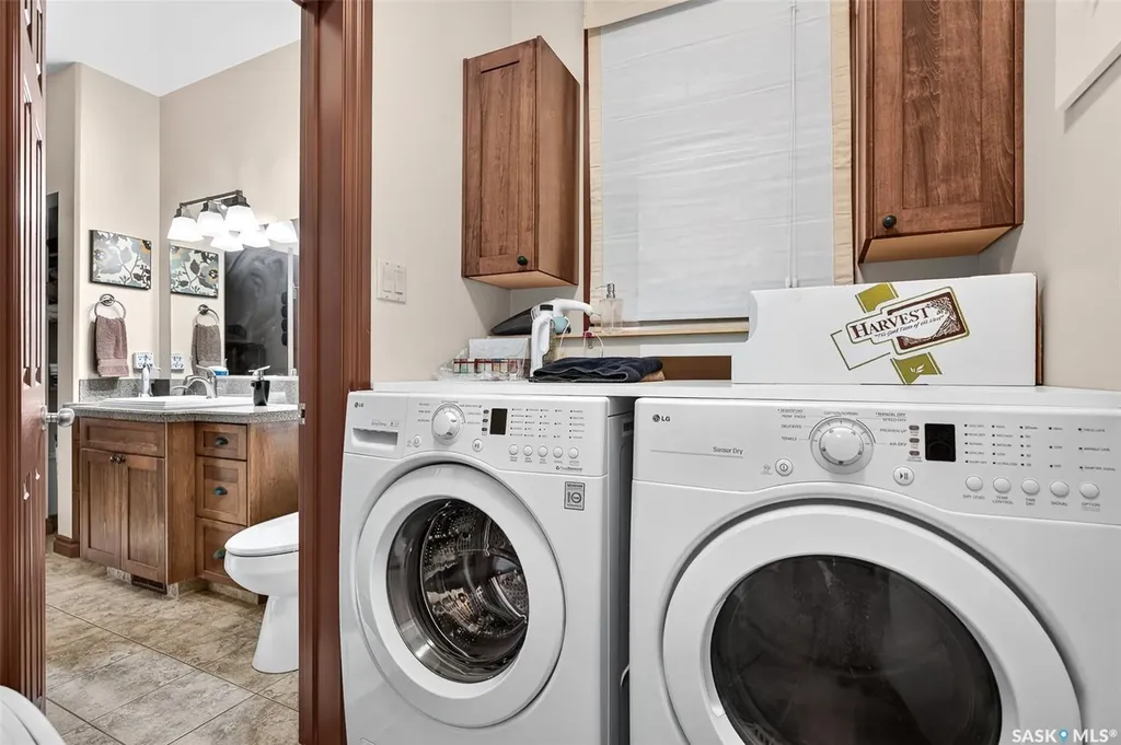 155 Hochelaga Street E Moose Jaw SK S6H 0N8