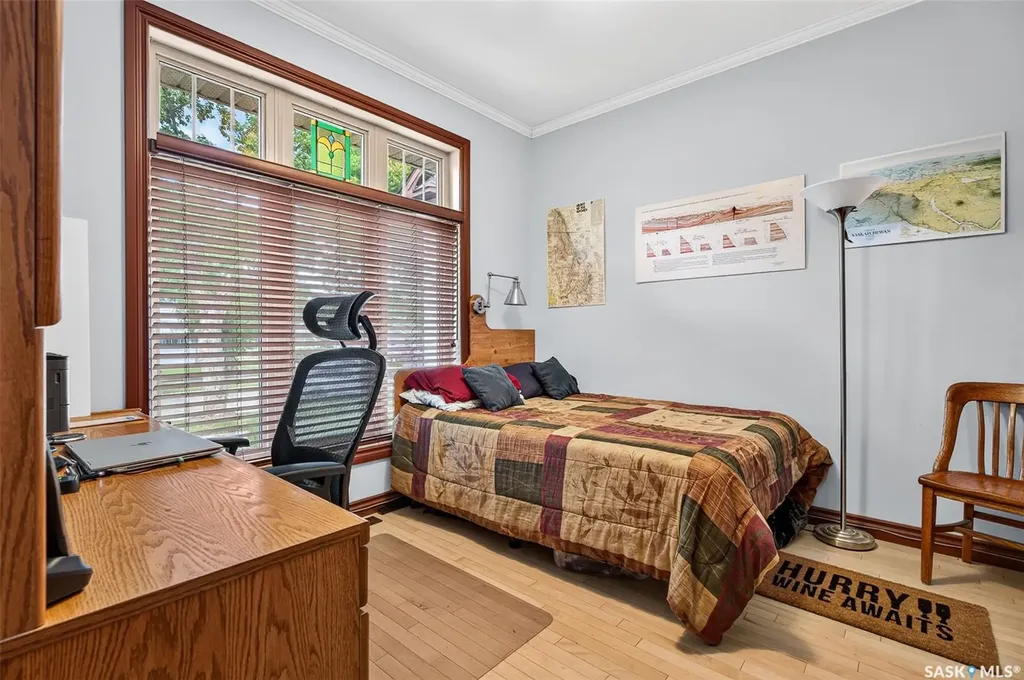 155 Hochelaga Street E Moose Jaw SK S6H 0N8