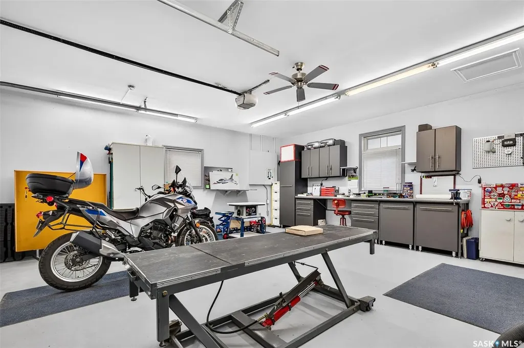 155 Hochelaga Street E Moose Jaw SK S6H 0N8