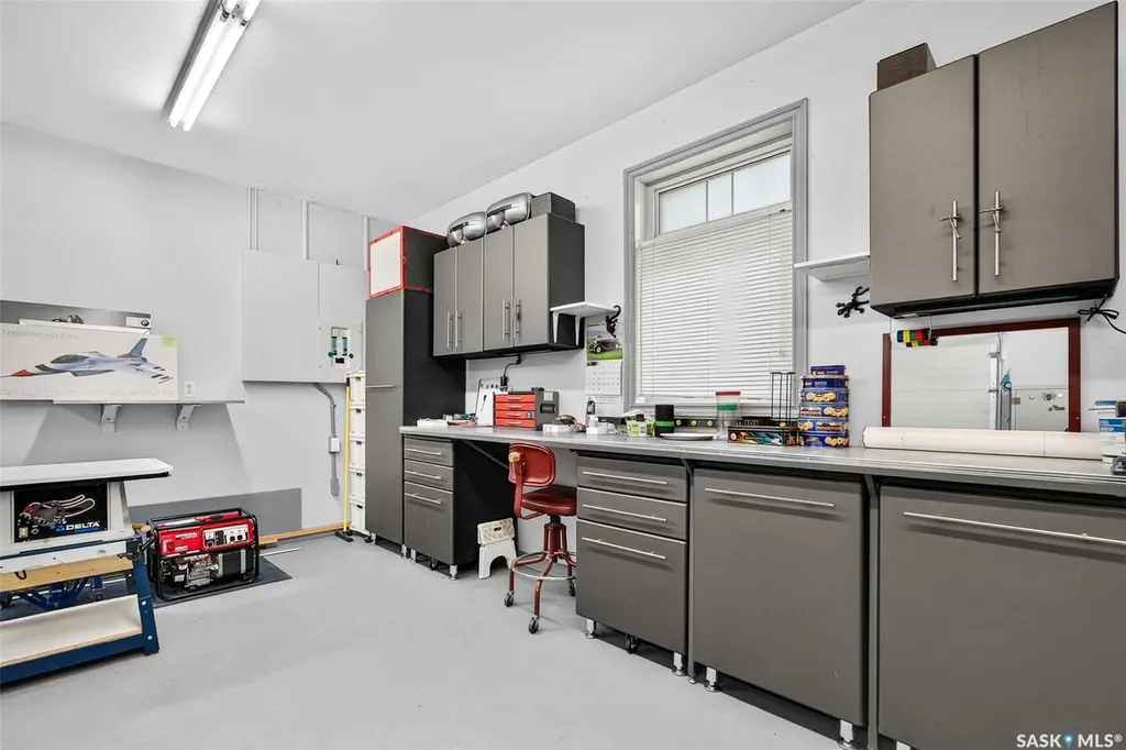 155 Hochelaga Street E Moose Jaw SK S6H 0N8