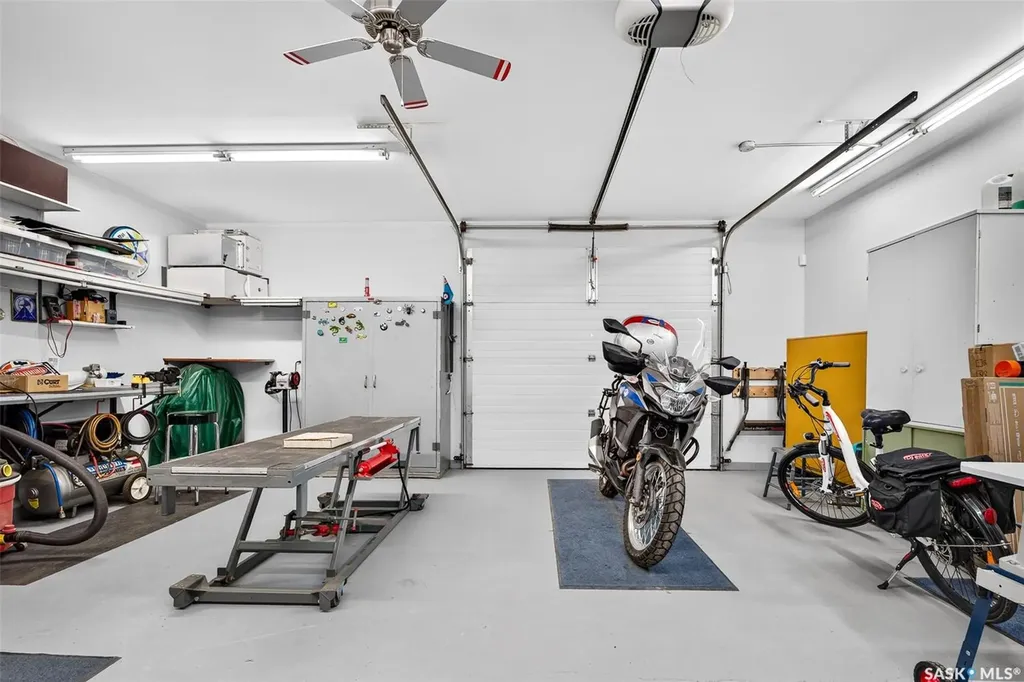 155 Hochelaga Street E Moose Jaw SK S6H 0N8