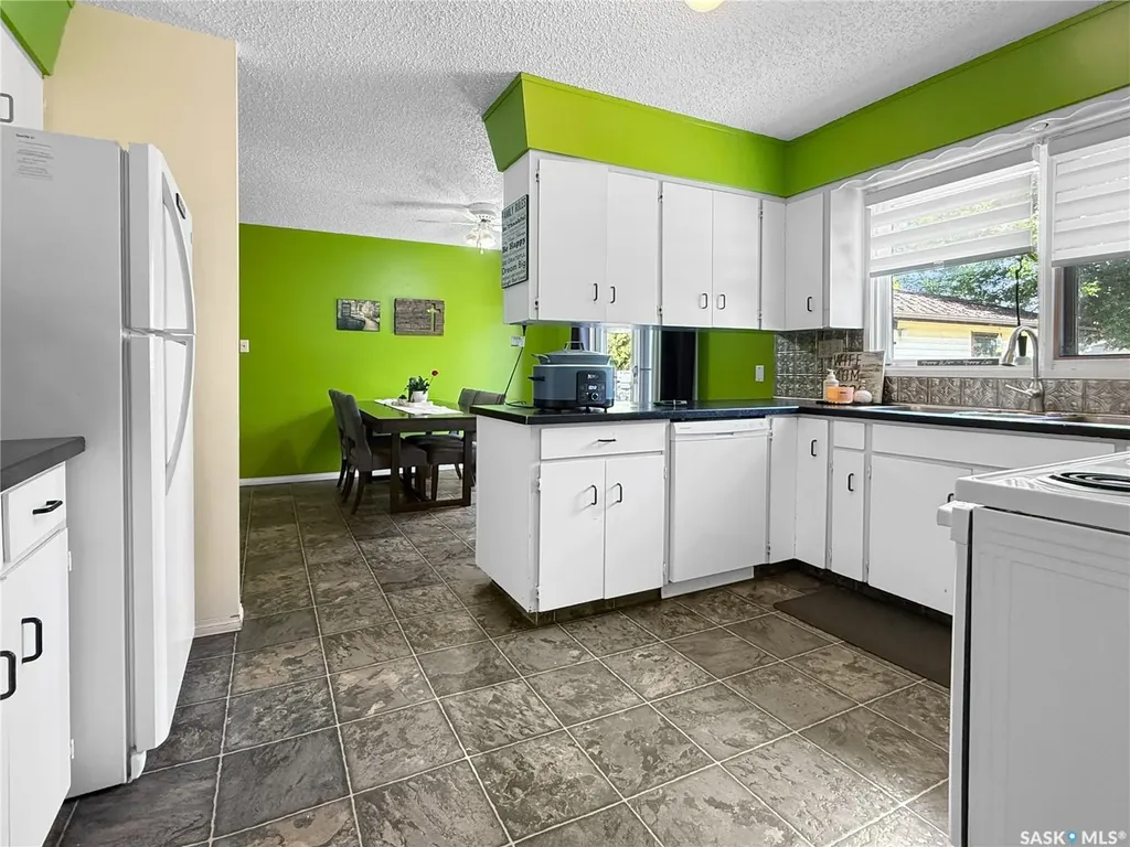 345 6th Avenue SE Swift Current SK S9H 3P2