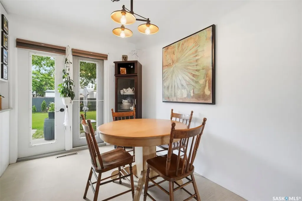 41 Klaehn Crescent Saskatoon SK S7L 4G4