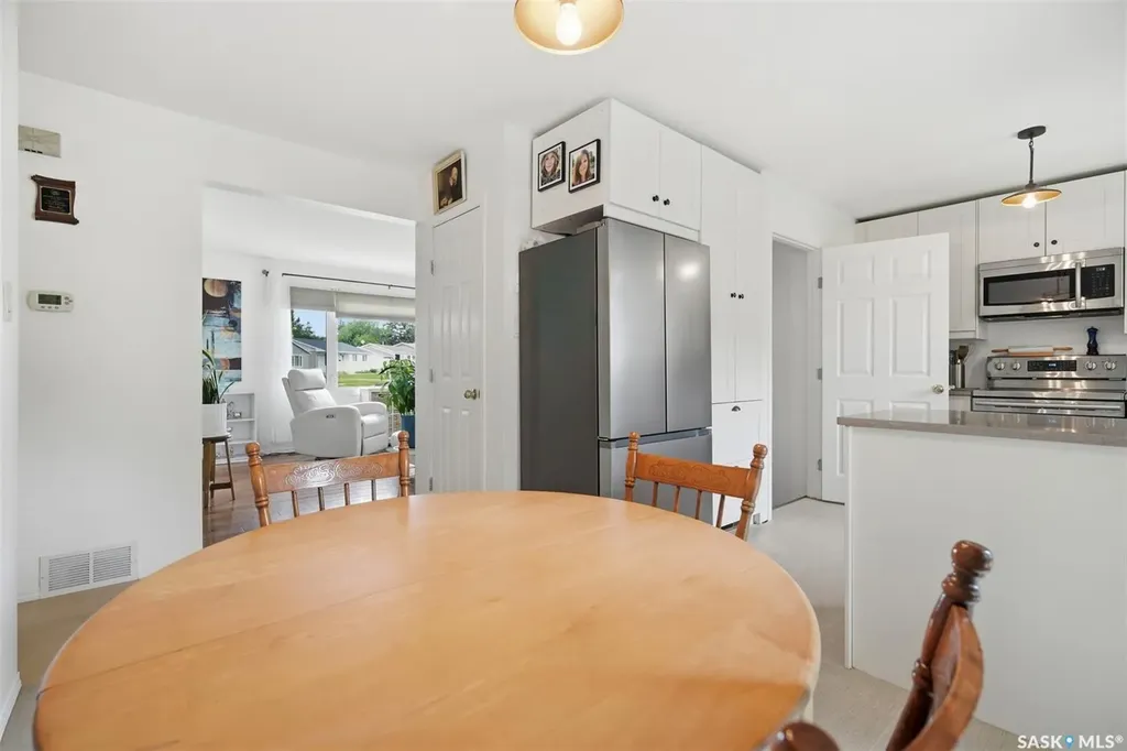 41 Klaehn Crescent Saskatoon SK S7L 4G4