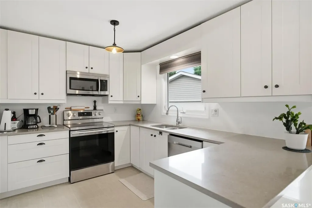 41 Klaehn Crescent Saskatoon SK S7L 4G4