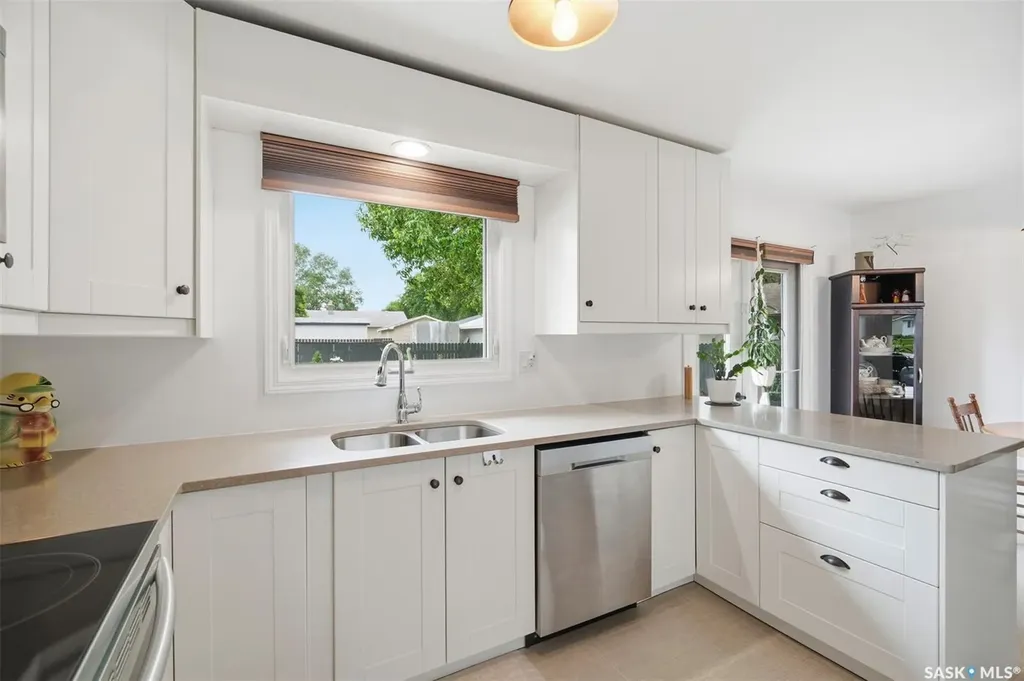41 Klaehn Crescent Saskatoon SK S7L 4G4