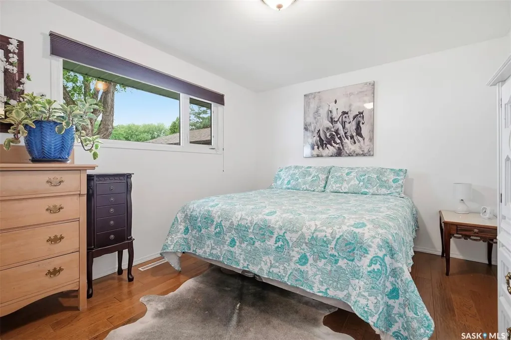 41 Klaehn Crescent Saskatoon SK S7L 4G4
