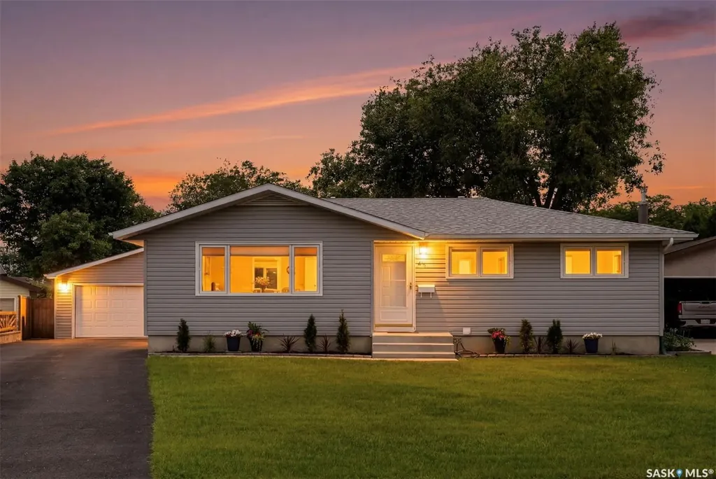 41 Klaehn Crescent Saskatoon SK S7L 4G4