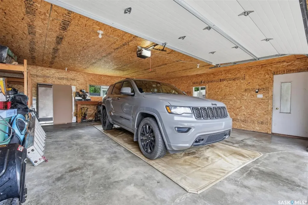 41 Klaehn Crescent Saskatoon SK S7L 4G4