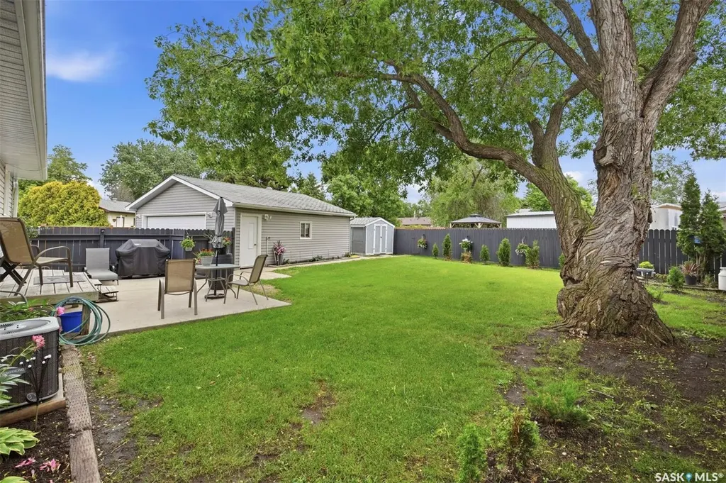 41 Klaehn Crescent Saskatoon SK S7L 4G4