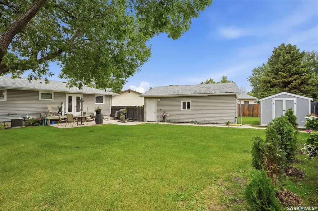 41 Klaehn Crescent Saskatoon SK S7L 4G4