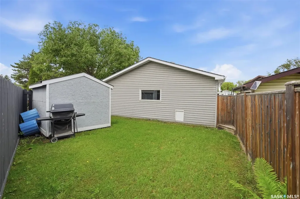 41 Klaehn Crescent Saskatoon SK S7L 4G4