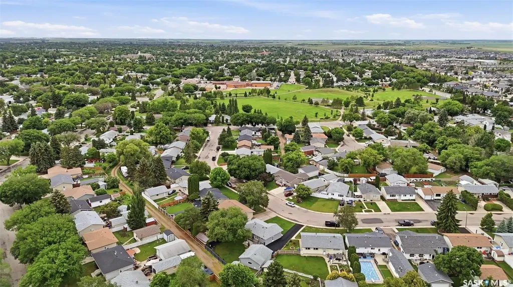 41 Klaehn Crescent Saskatoon SK S7L 4G4