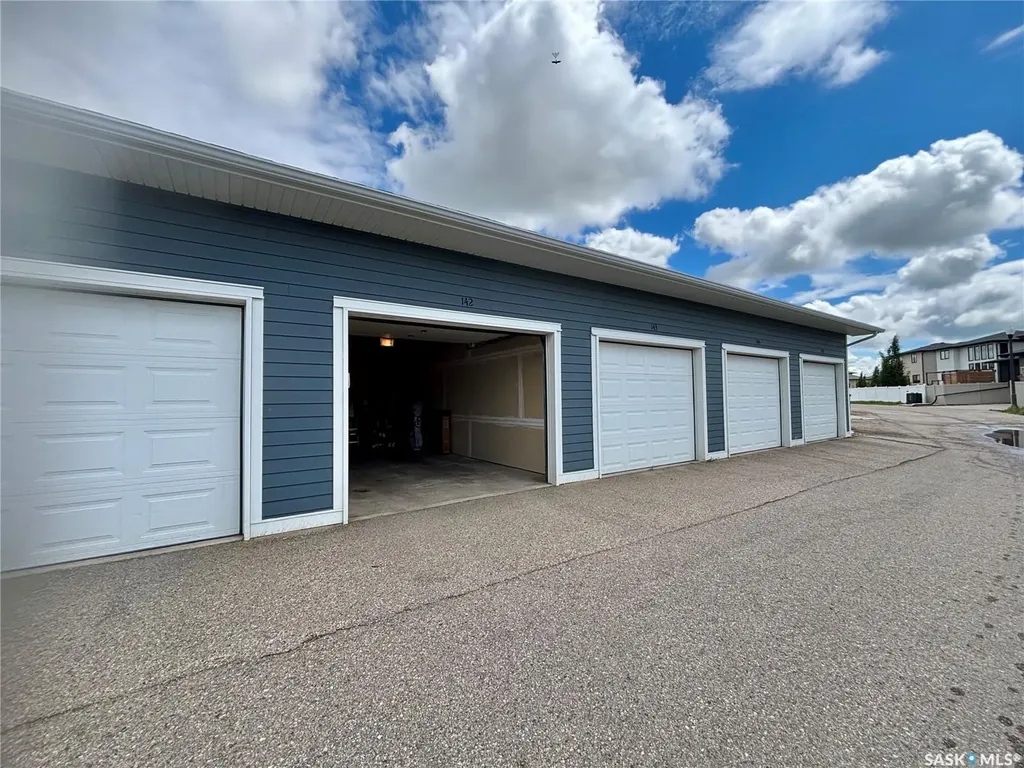 4107 Green Apple Drive E Regina SK S4V 1S1