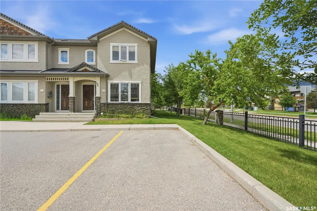 245 Ashworth Crescent Saskatoon SK S7T 0P2
