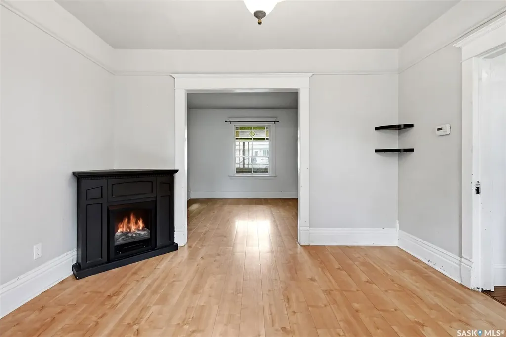 447 Duffield Street W Moose Jaw SK S6H 5H7