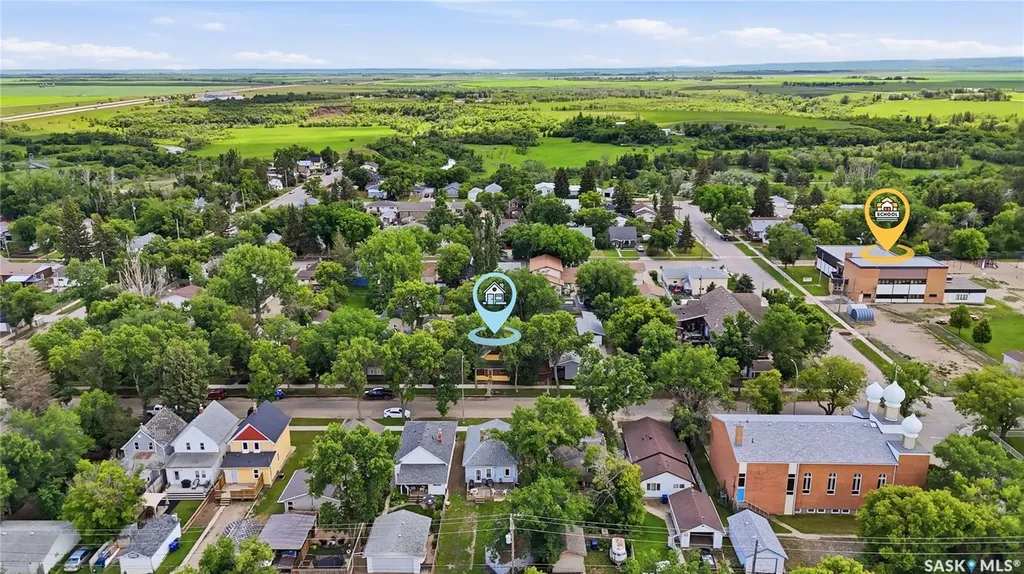 447 Duffield Street W Moose Jaw SK S6H 5H7