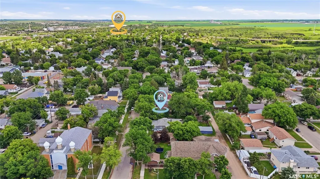 447 Duffield Street W Moose Jaw SK S6H 5H7