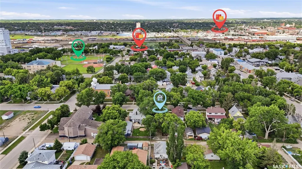 447 Duffield Street W Moose Jaw SK S6H 5H7