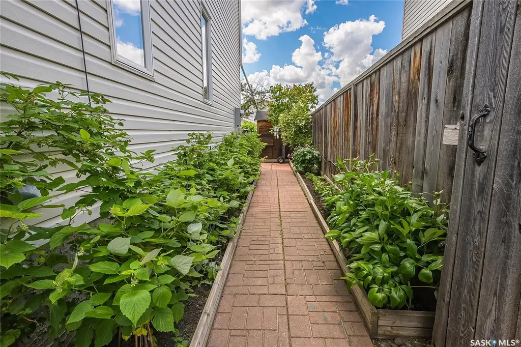 330 Galloway Road Saskatoon SK S7T 0C5