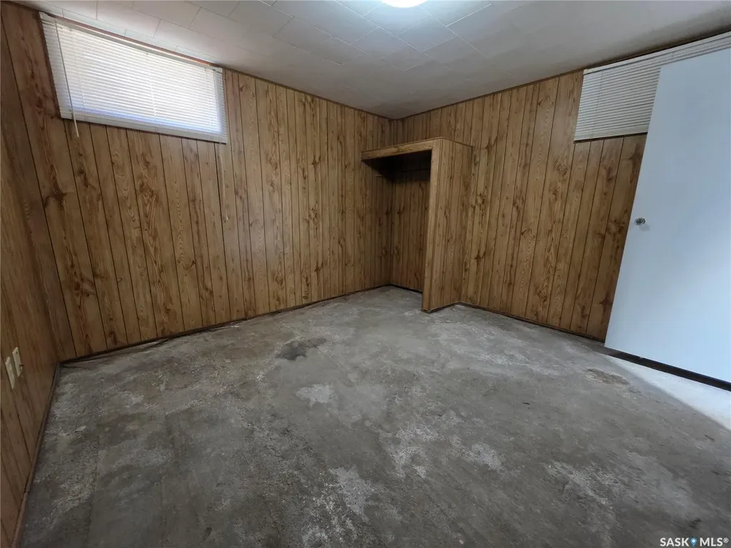 226 9th Avenue NE Swift Current SK S9H 2S1