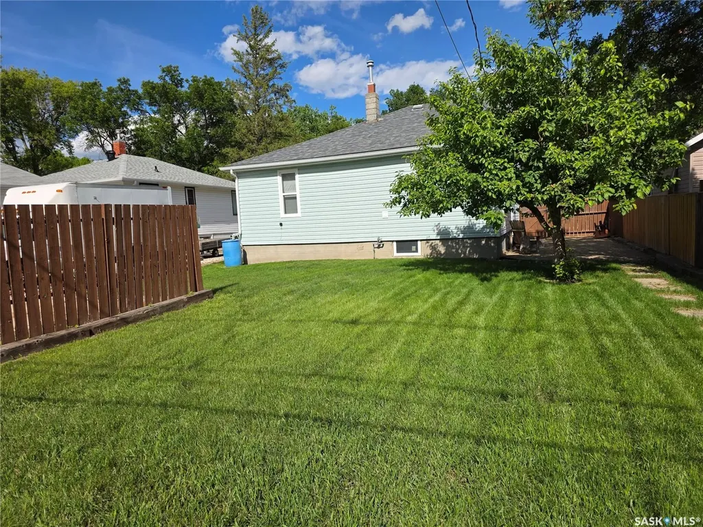 226 9th Avenue NE Swift Current SK S9H 2S1