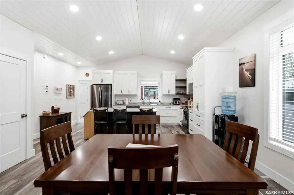 251 Lakeshore Drive Lakeland Rm No. 521 SK S0J 0N0