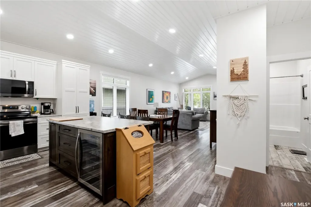 251 Lakeshore Drive Lakeland Rm No. 521 SK S0J 0N0