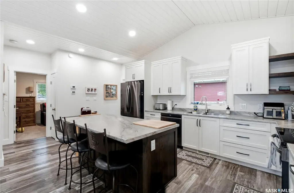 251 Lakeshore Drive Lakeland Rm No. 521 SK S0J 0N0