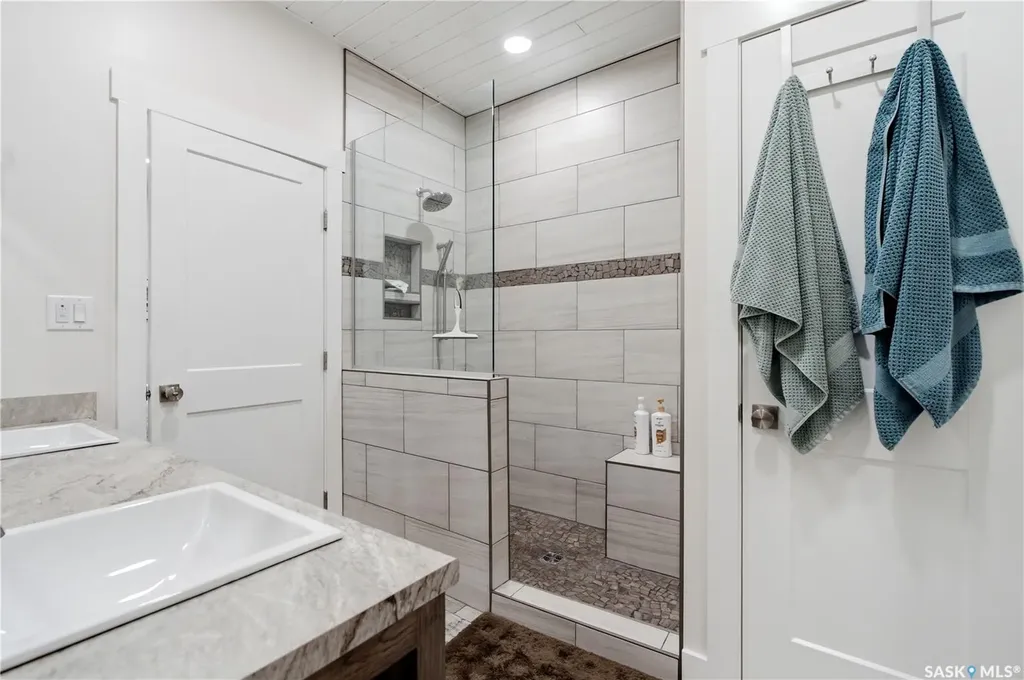 251 Lakeshore Drive Lakeland Rm No. 521 SK S0J 0N0