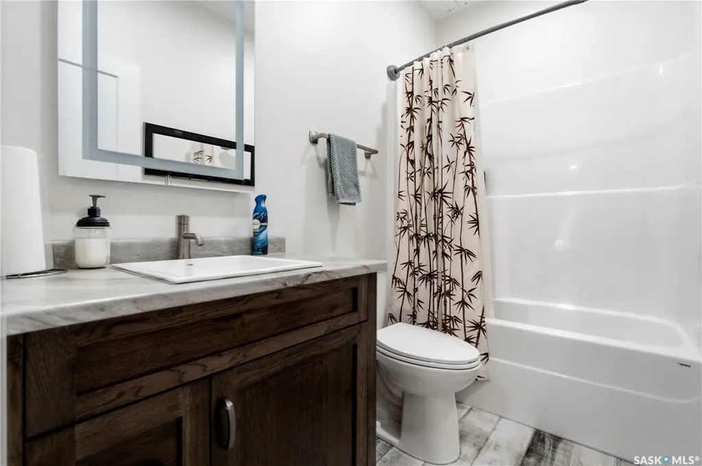 251 Lakeshore Drive Lakeland Rm No. 521 SK S0J 0N0