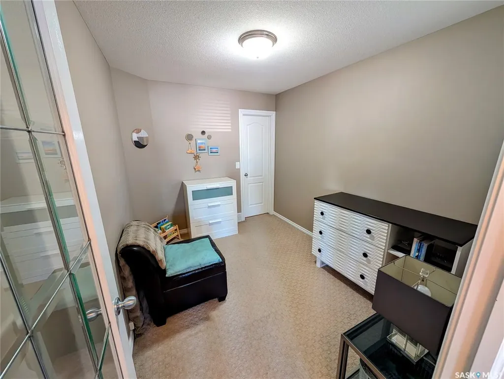 4144 Buckingham Drive E Regina SK S4V 3A9