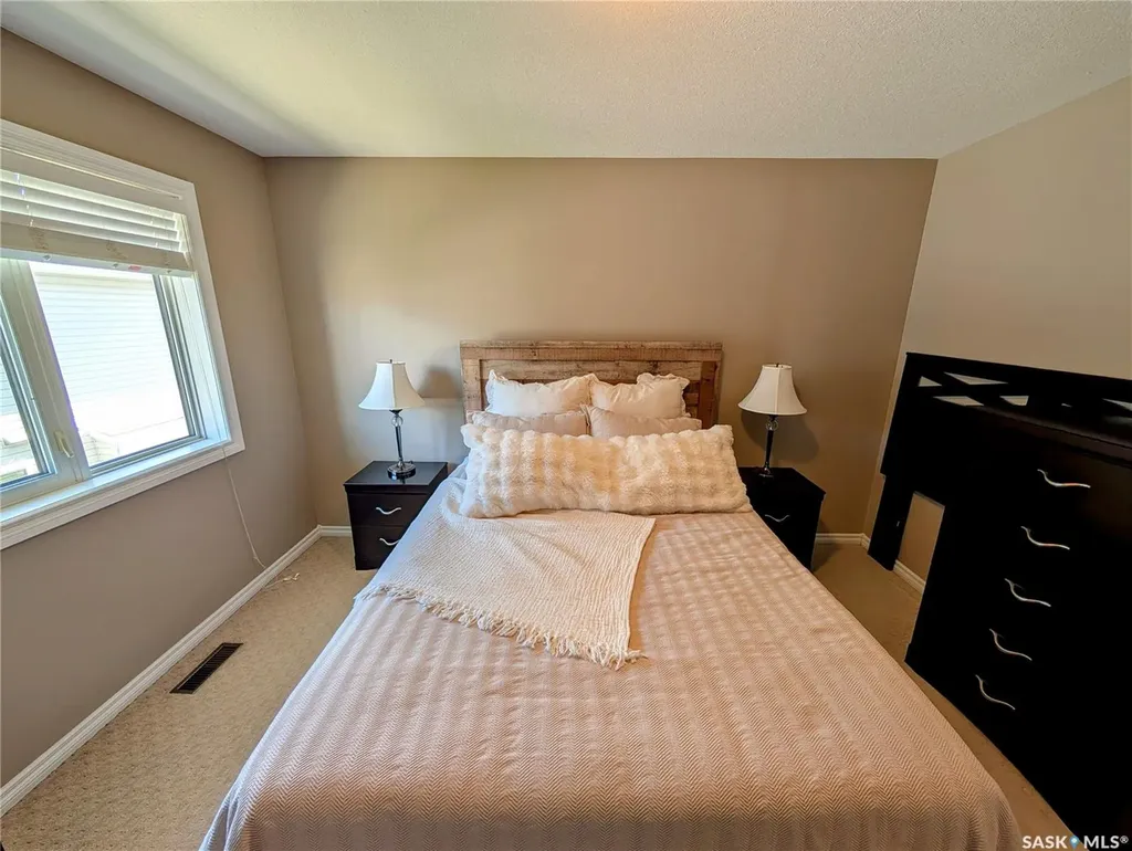 4144 Buckingham Drive E Regina SK S4V 3A9