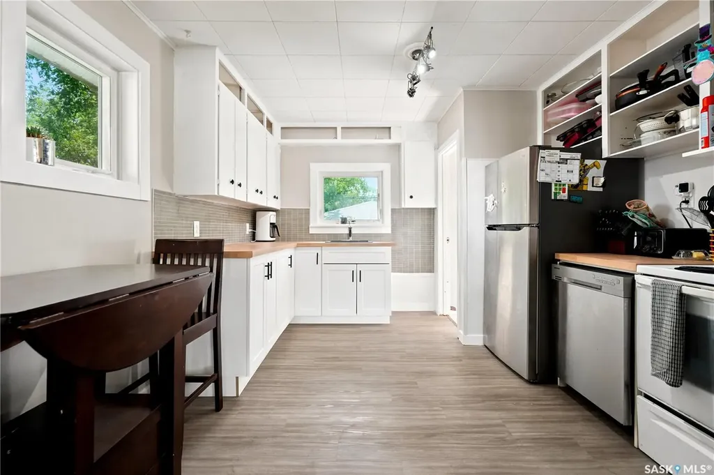 4805 7th Avenue Regina SK S4T 0R8
