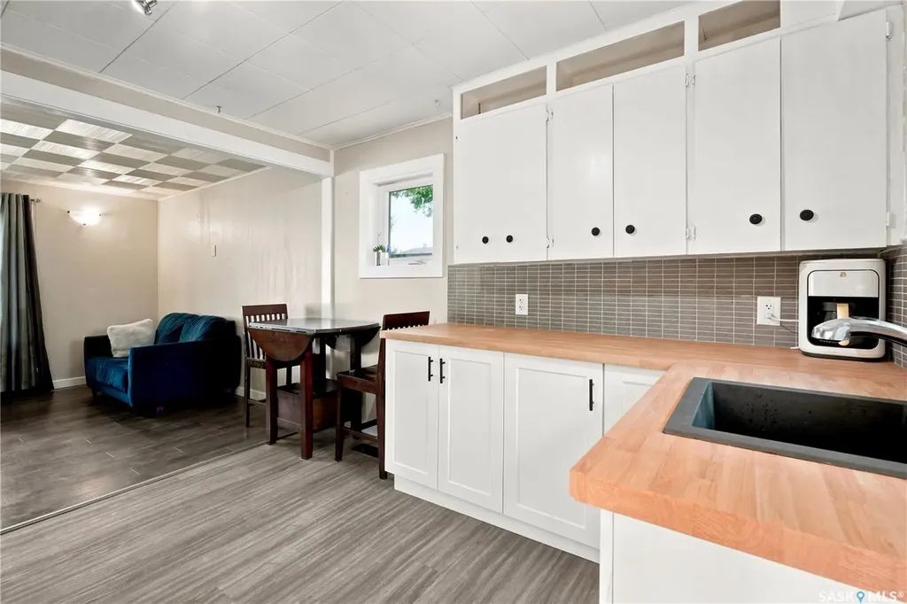 4805 7th Avenue Regina SK S4T 0R8