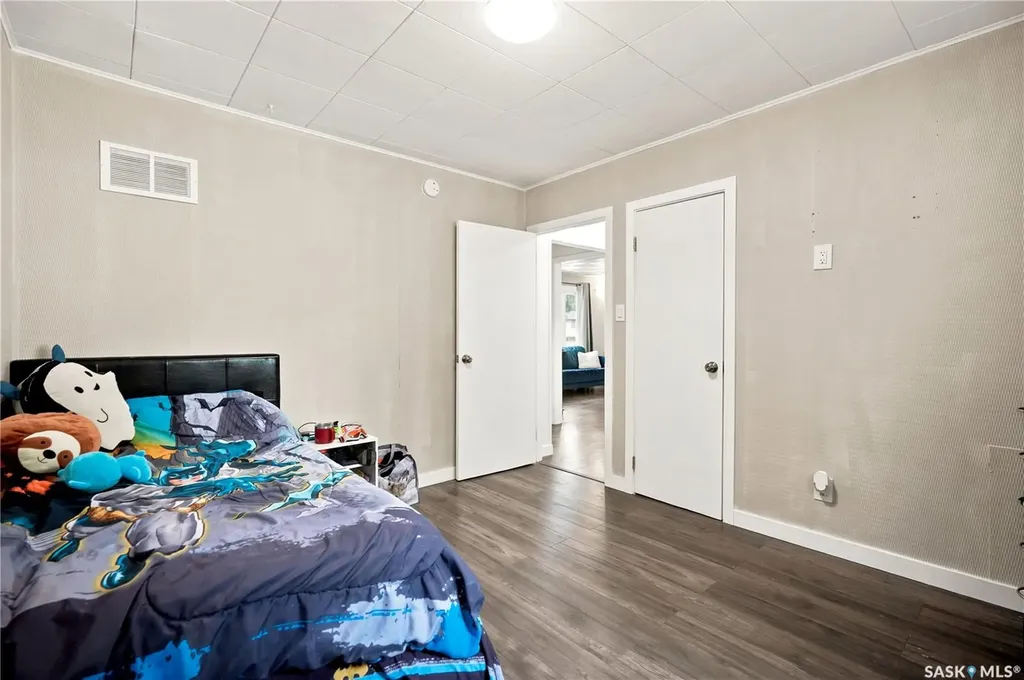 4805 7th Avenue Regina SK S4T 0R8