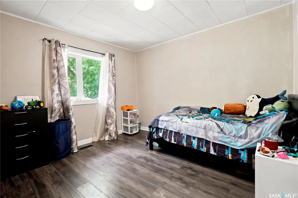 4805 7th Avenue Regina SK S4T 0R8