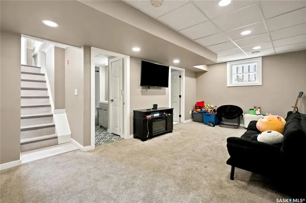 4805 7th Avenue Regina SK S4T 0R8