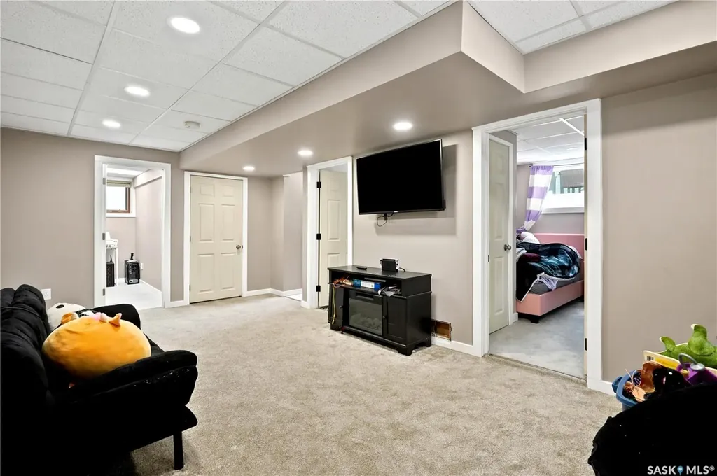 4805 7th Avenue Regina SK S4T 0R8