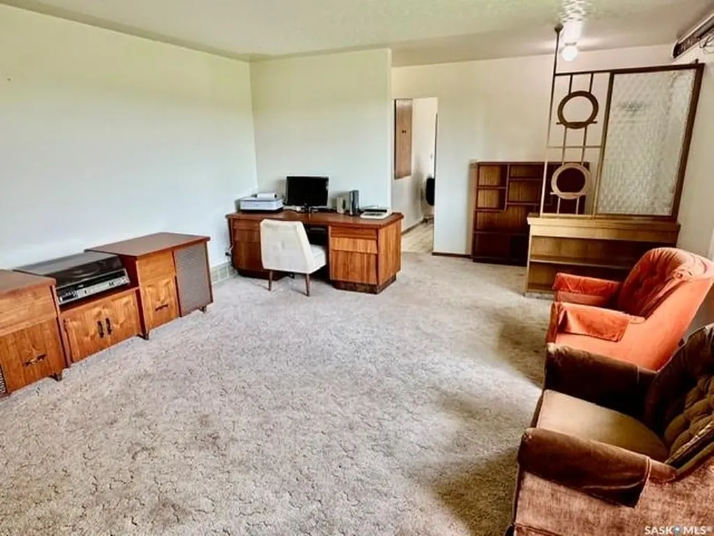 215 1st Avenue Jansen SK S0K 2B0