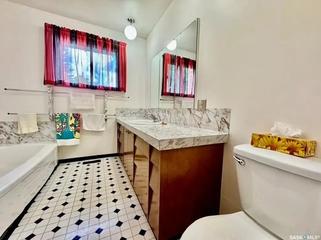 215 1st Avenue Jansen SK S0K 2B0
