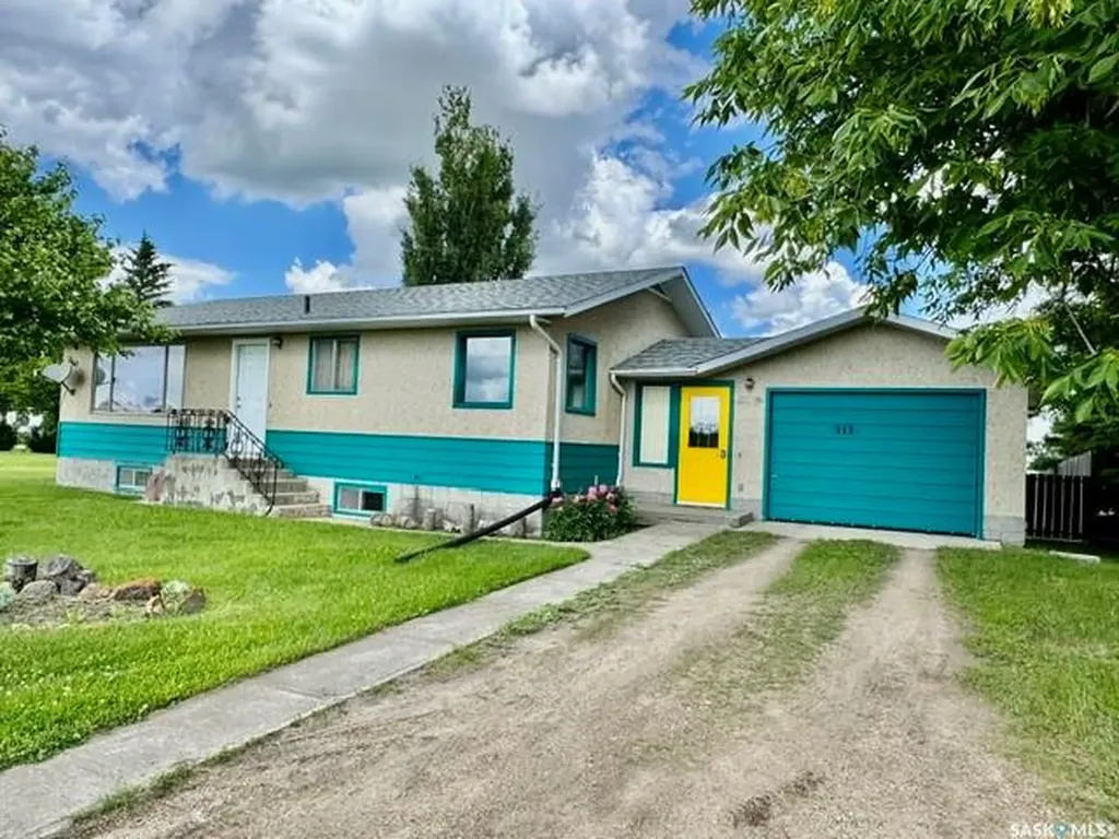 215 1st Avenue Jansen SK S0K 2B0